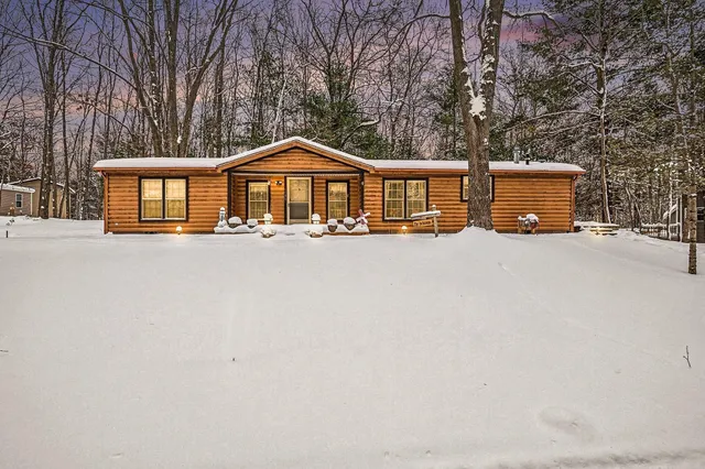 $389,900 | 1758 Beechwood Drive, Mears, MI 49436