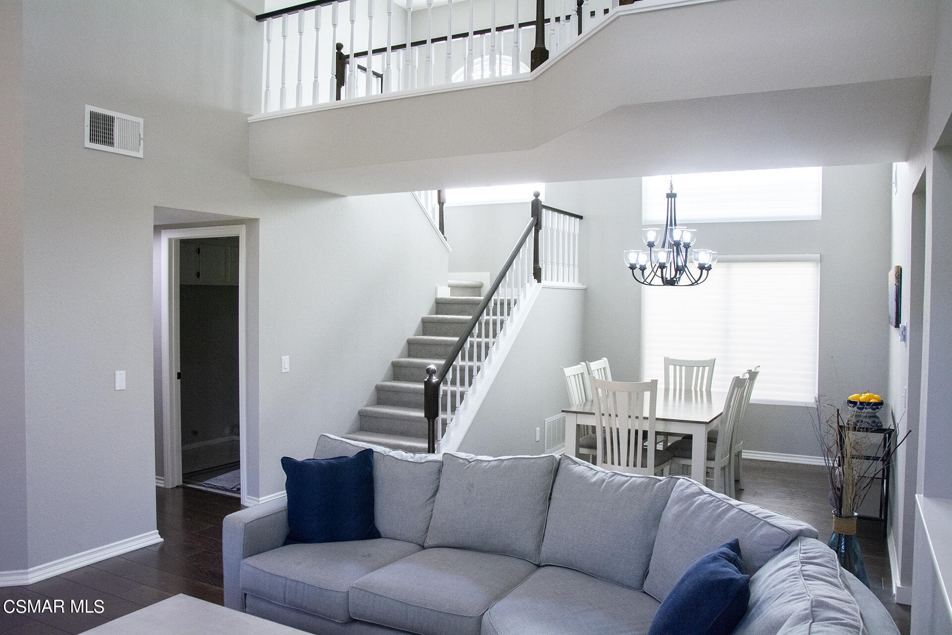 685 Overlook Road Simi Valley, CA 93065 - Photo 11 of 37 a living room with furniture and wooden floor