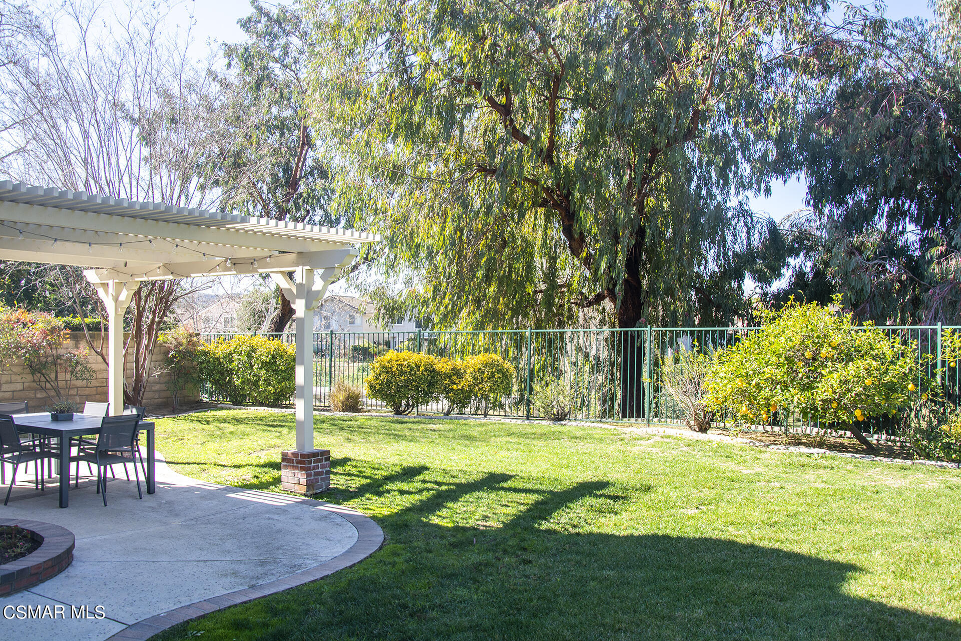 685 Overlook Road Simi Valley, CA 93065 - Photo 4 of 37 a view of a park with slide