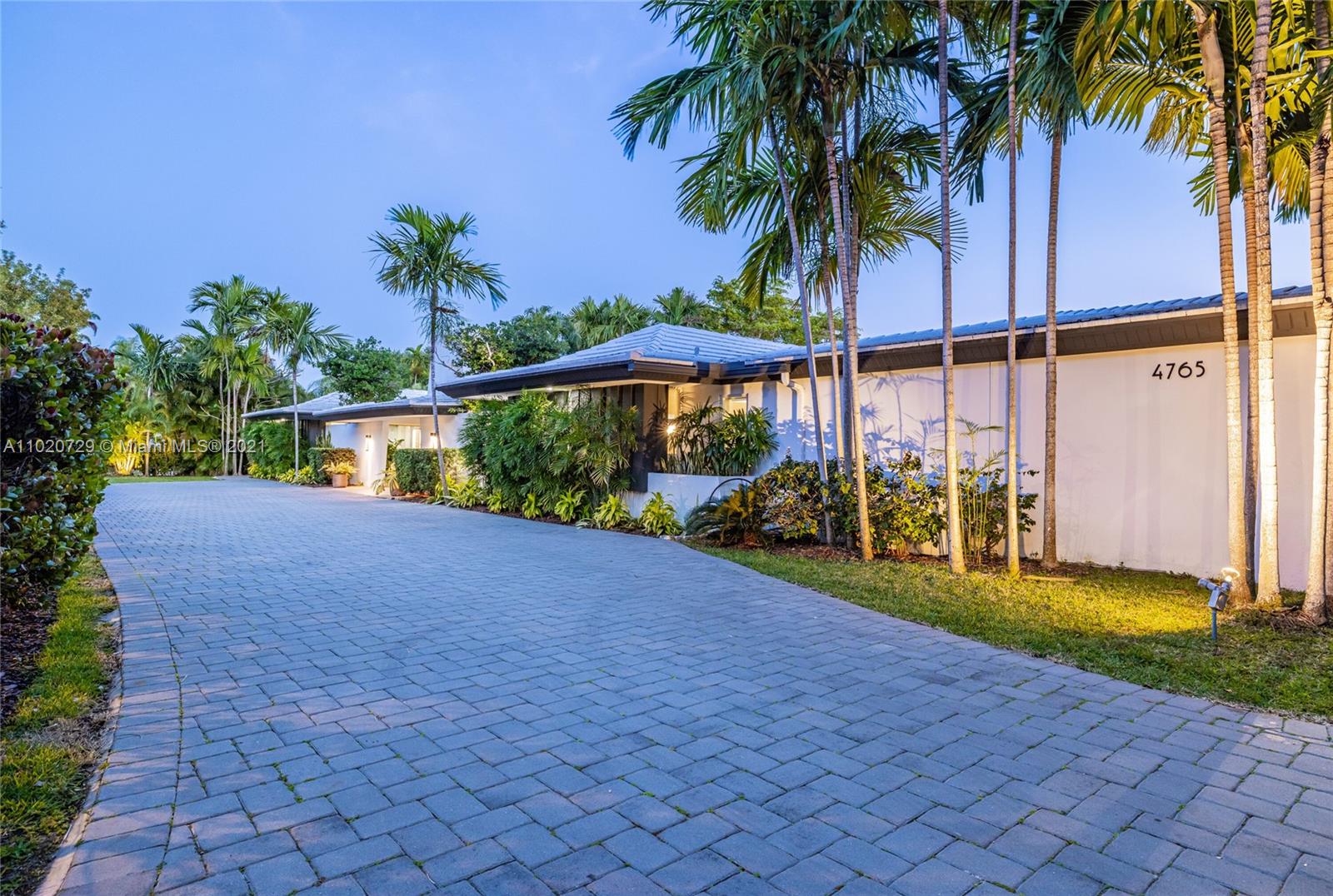 4765 Lake Road Miami, FL 33137 - Photo 80 of 100