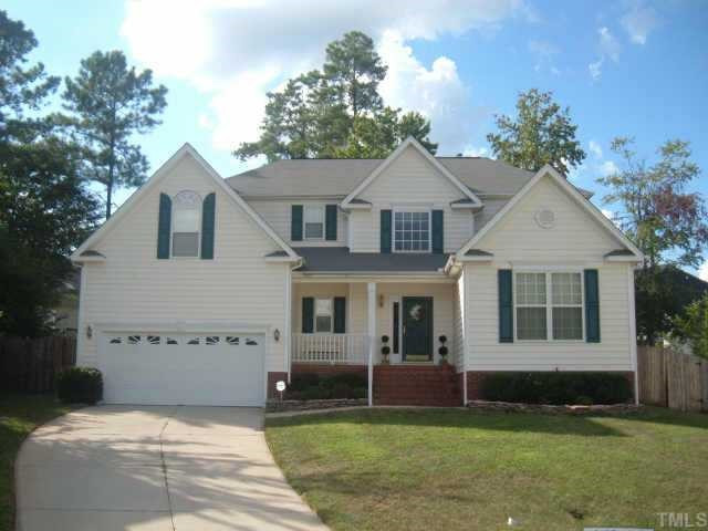 Well maintained home in great location on quiet cul-de-sac. Fenced back yard and security system too! Exterior Front
