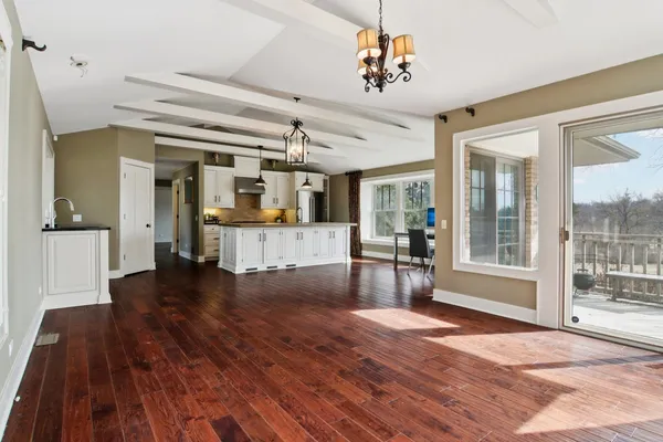 $725,000 | 635 Signal Hill Road, North Barrington, IL 60010