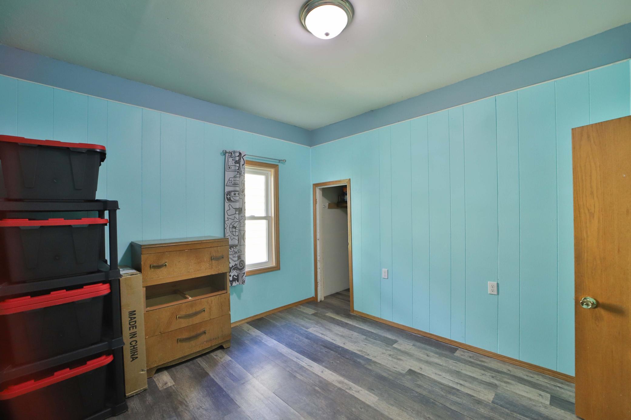 403 8th Street Northeast Staples, MN 56479 - Photo 29 of 41