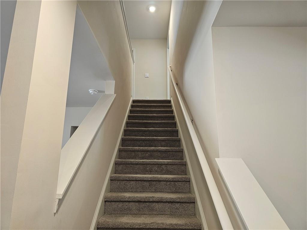 490 Walnut Grv Way Pendergrass, GA 30567 - Photo 13 of 23 a view of entryway