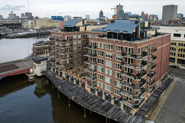 $539,000 | 102 North Water Street, Unit 504, Milwaukee, WI 53202