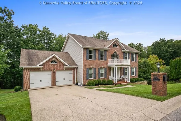 $569,000 | 10 Pinnacle Drive, Charleston, WV 25311