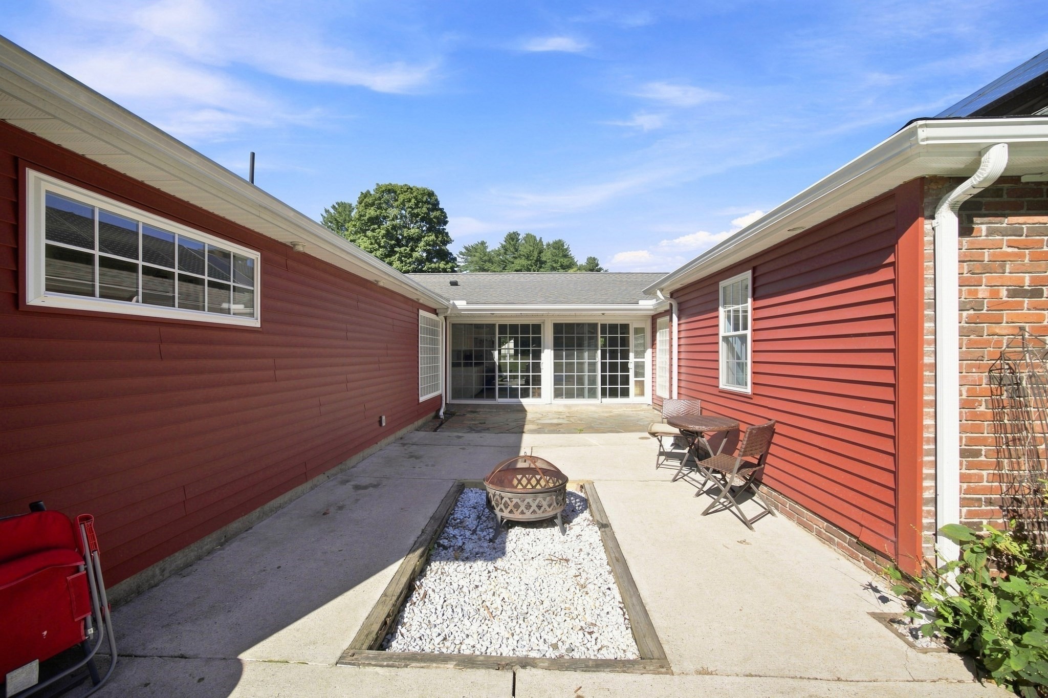 146 Huntington Road Russell, MA 01071 - Photo 9 of 28 Gallery Image 9