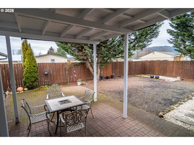 $324,990 | 189 Raintree Avenue, Sutherlin, OR 97479
