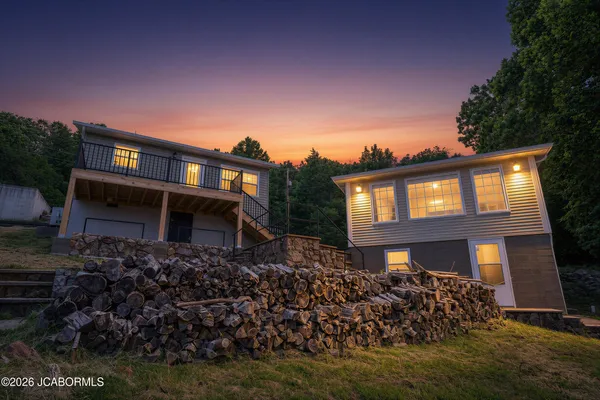 $599,900 | 27866 Lindsey Lane, Rocky Mount, MO 65072