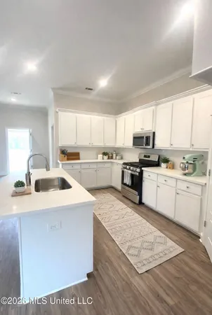 $307,999 | 631 Westfield Drive, Pearl, MS 39208
