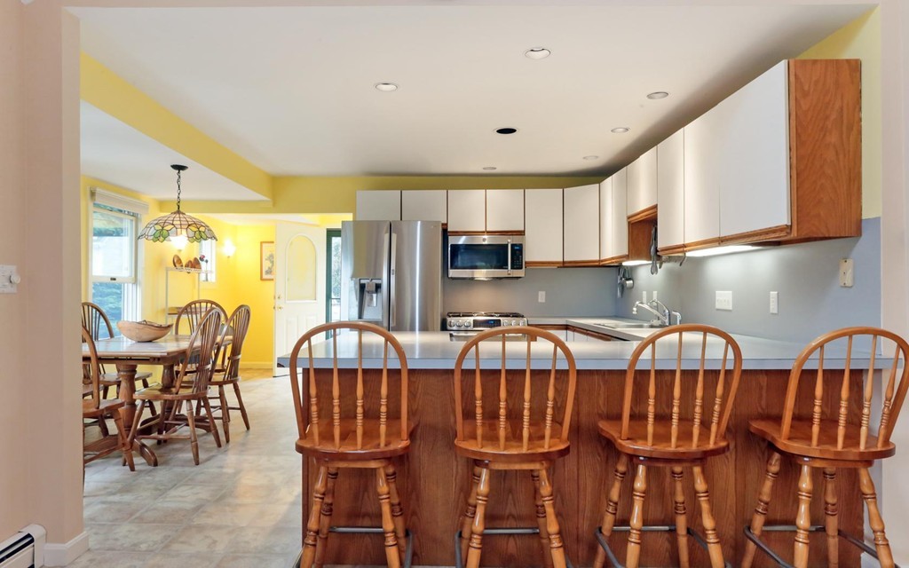 19 Garden Road Scituate, MA 02066 - Photo 5 of 29 Gallery Image 5