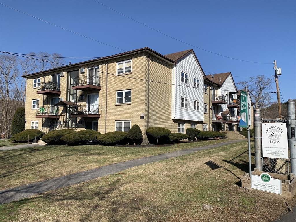 81 High Street, Unit 23 Amesbury, MA 01913 - Photo 18 of 19