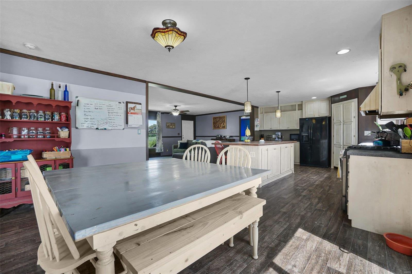 10179 Piasa Road Medora, IL 62063 - Photo 11 of 49