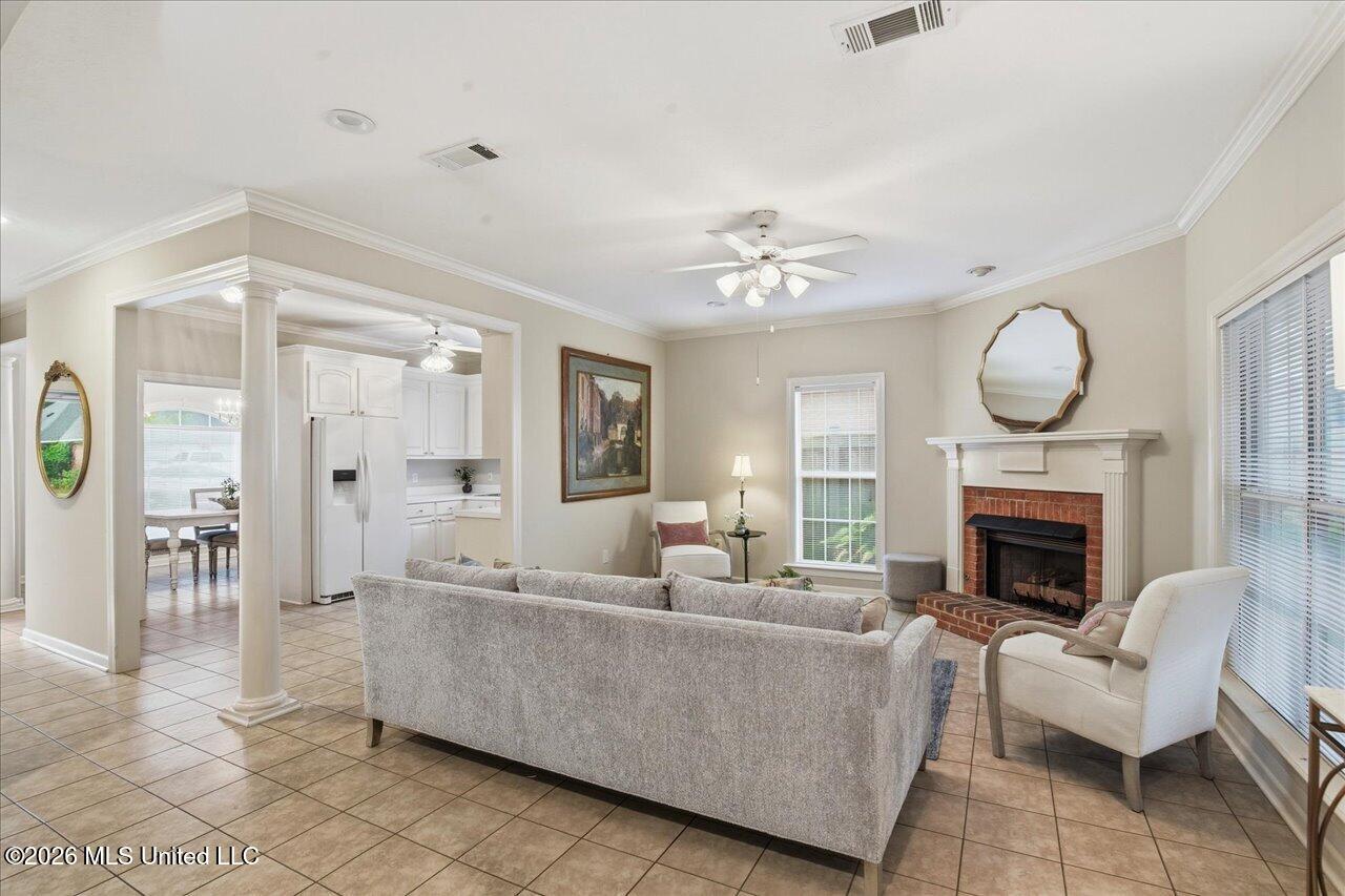 23 Spring Lake Circle Pearl, MS 39208 - Photo 3 of 28 06-23 Springlake Circle _ Hometoursms.co