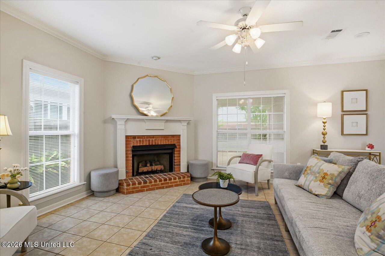 23 Spring Lake Circle Pearl, MS 39208 - Photo 5 of 28 08-23 Springlake Circle _ Hometoursms.co
