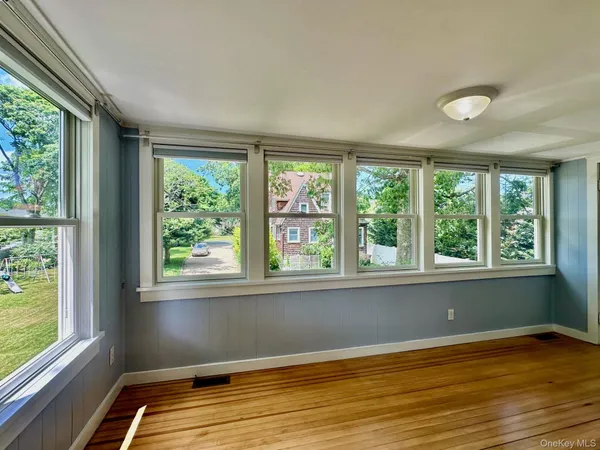 $2,200 | 20 Folger Street, Unit 2, Bayport, NY 11705