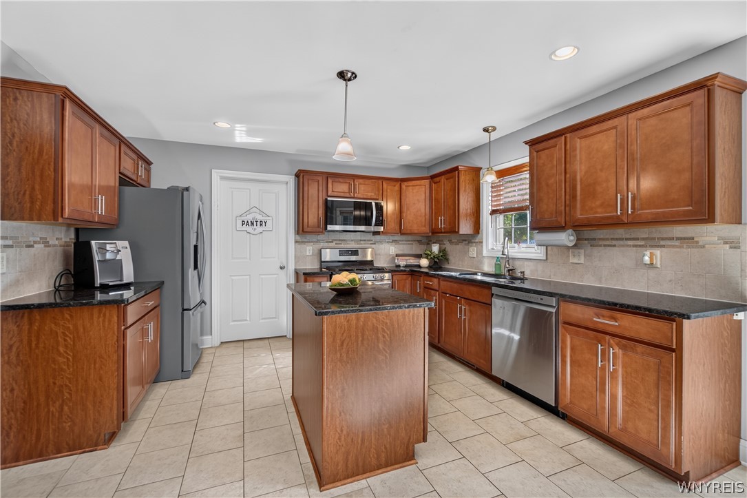 8345 Stahley Road Clarence, NY 14051 - Photo 10 of 50 Gallery Image 10