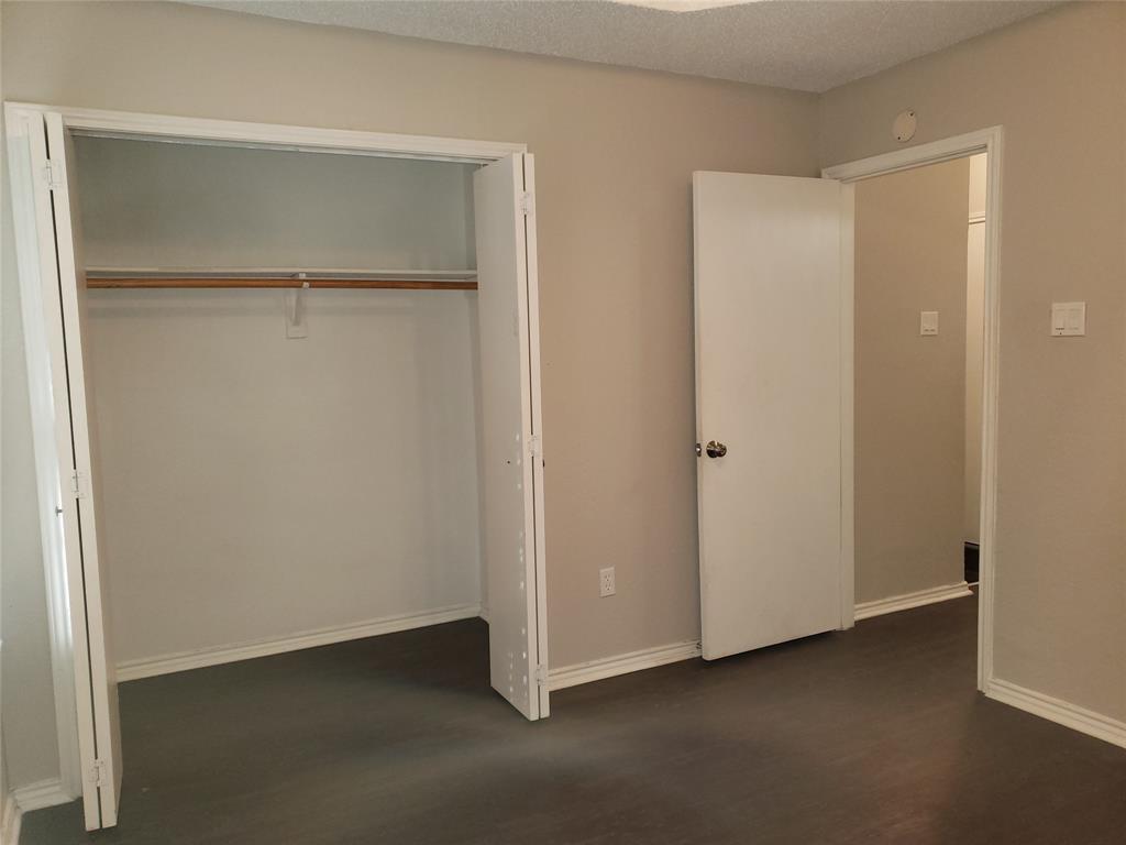 644 South Rogers Road Irving, TX 75060 - Photo 18 of 19