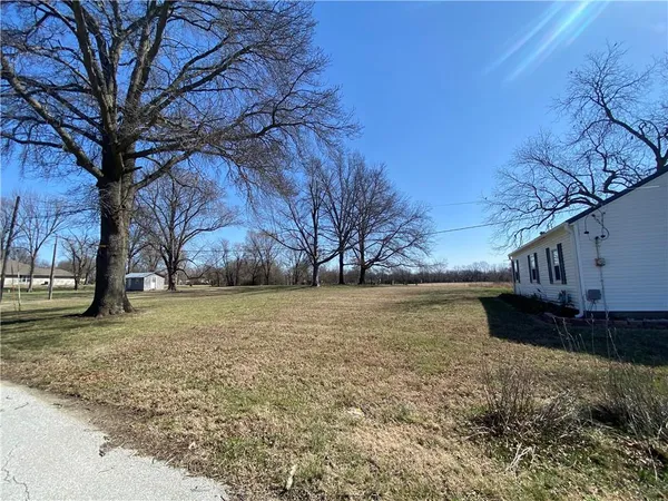 $250,000 | Tbd Towers Street Lots 52-57 Street, Clinton, MO 64735