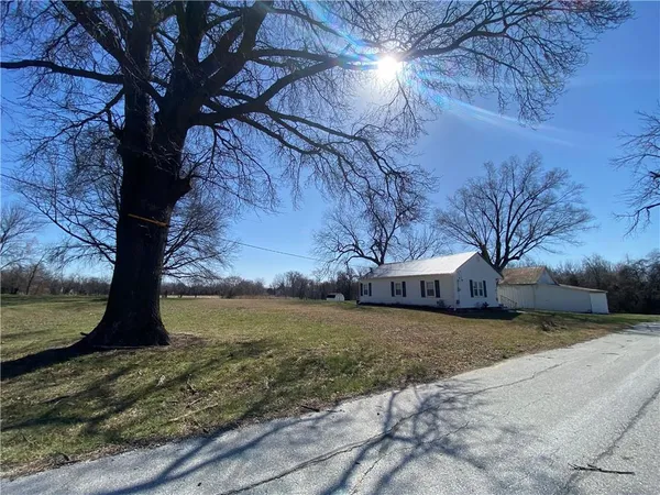 $250,000 | Tbd Towers Street Lots 52-57 Street, Clinton, MO 64735