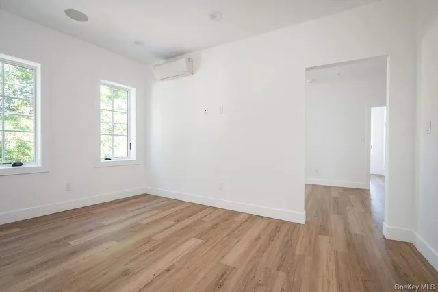 $3,500 | 270 Garden Street, Unit B, Roslyn Heights, NY 11577