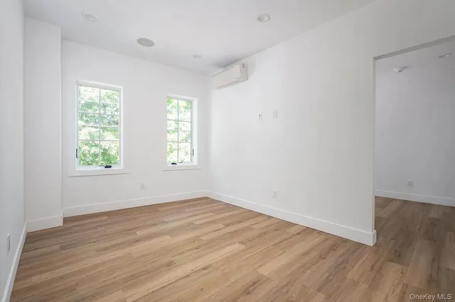 $3,500 | 270 Garden Street, Unit B, Roslyn Heights, NY 11577