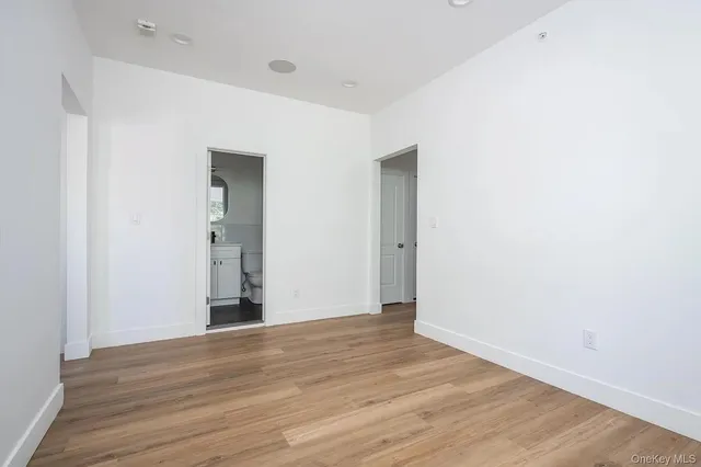 $3,500 | 270 Garden Street, Unit B, Roslyn Heights, NY 11577