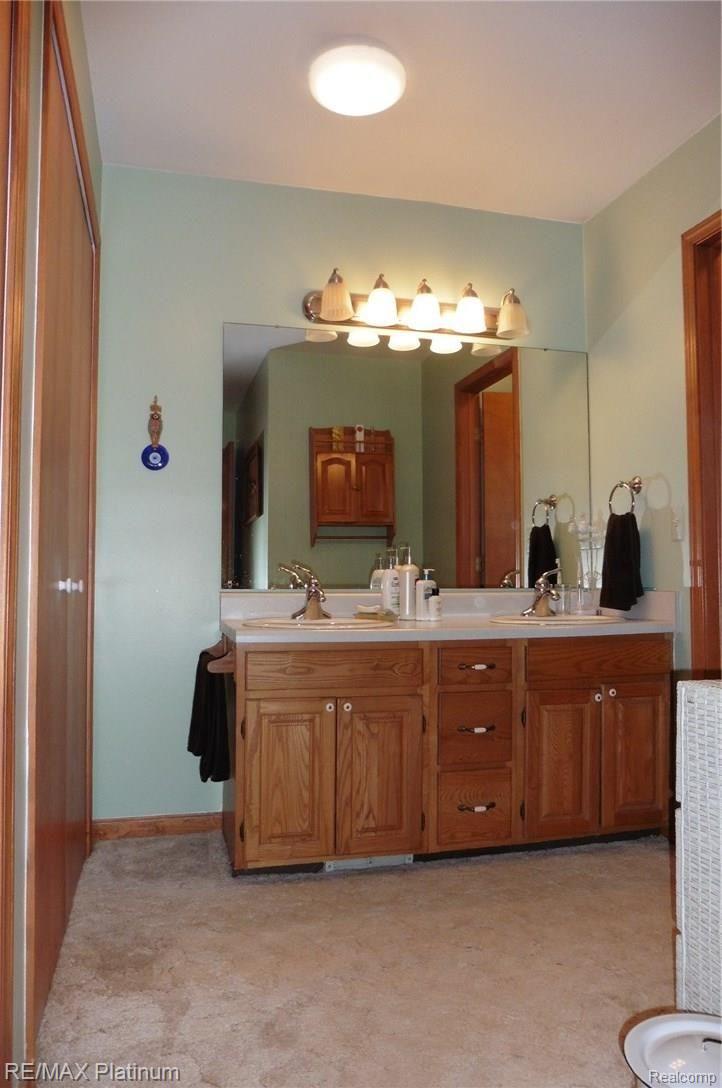 2581 Ripple Way White Lake, MI 48383 - Photo 9 of 26 MasterBath.1