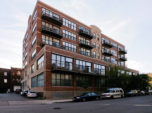 15 South Throop Street, Unit 402 Chicago, IL 60607 - Photo 1 of 17