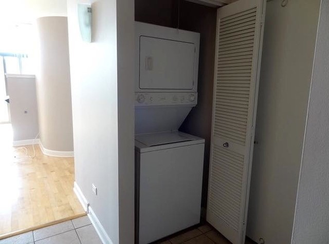 15 South Throop Street, Unit 402 Chicago, IL 60607 - Photo 13 of 17