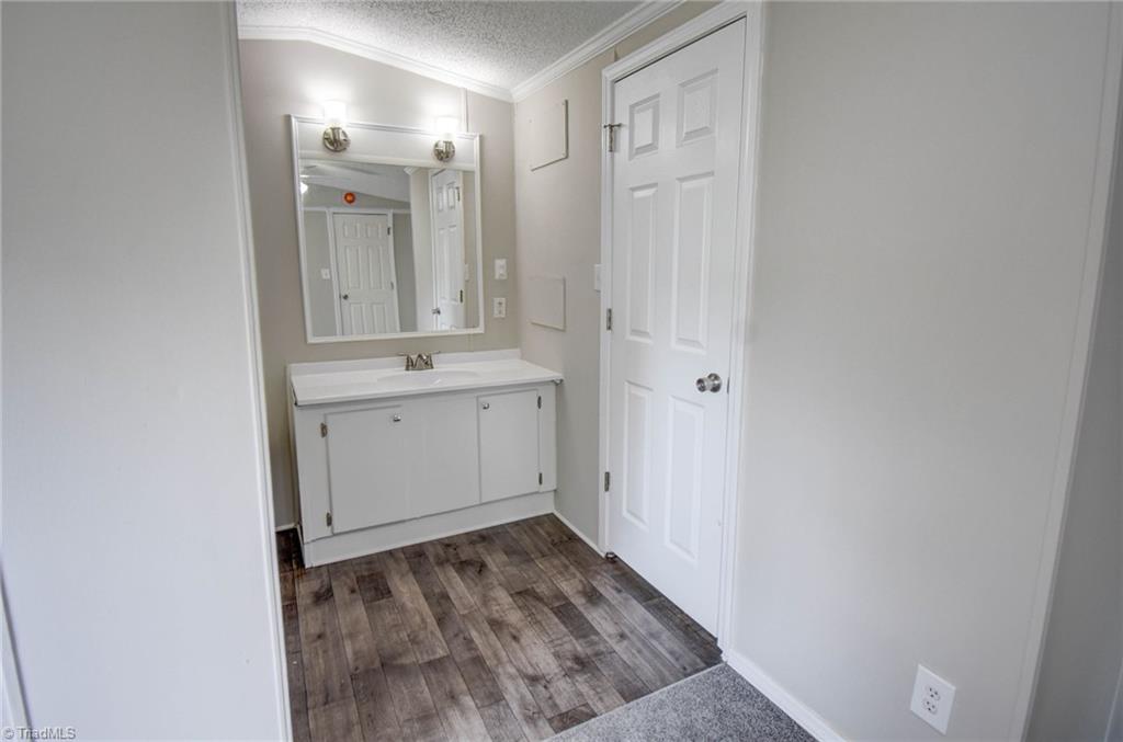 7112 Prospect Church Road, Unit 4 Thomasville, NC 27360 - Photo 21 of 23