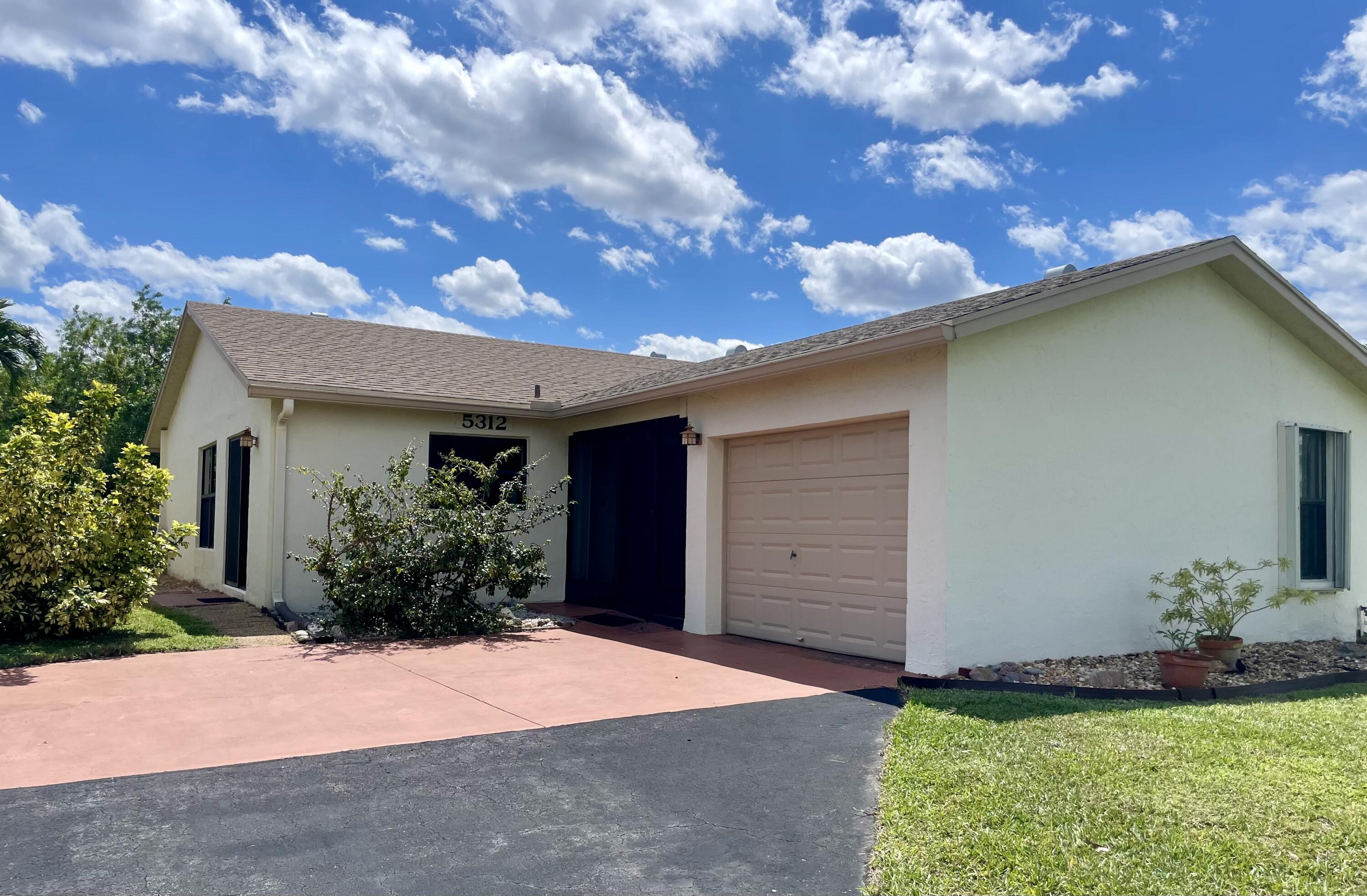 5312 Minto Road Boynton Beach, FL 33472 - Photo 1 of 13 Welcome !