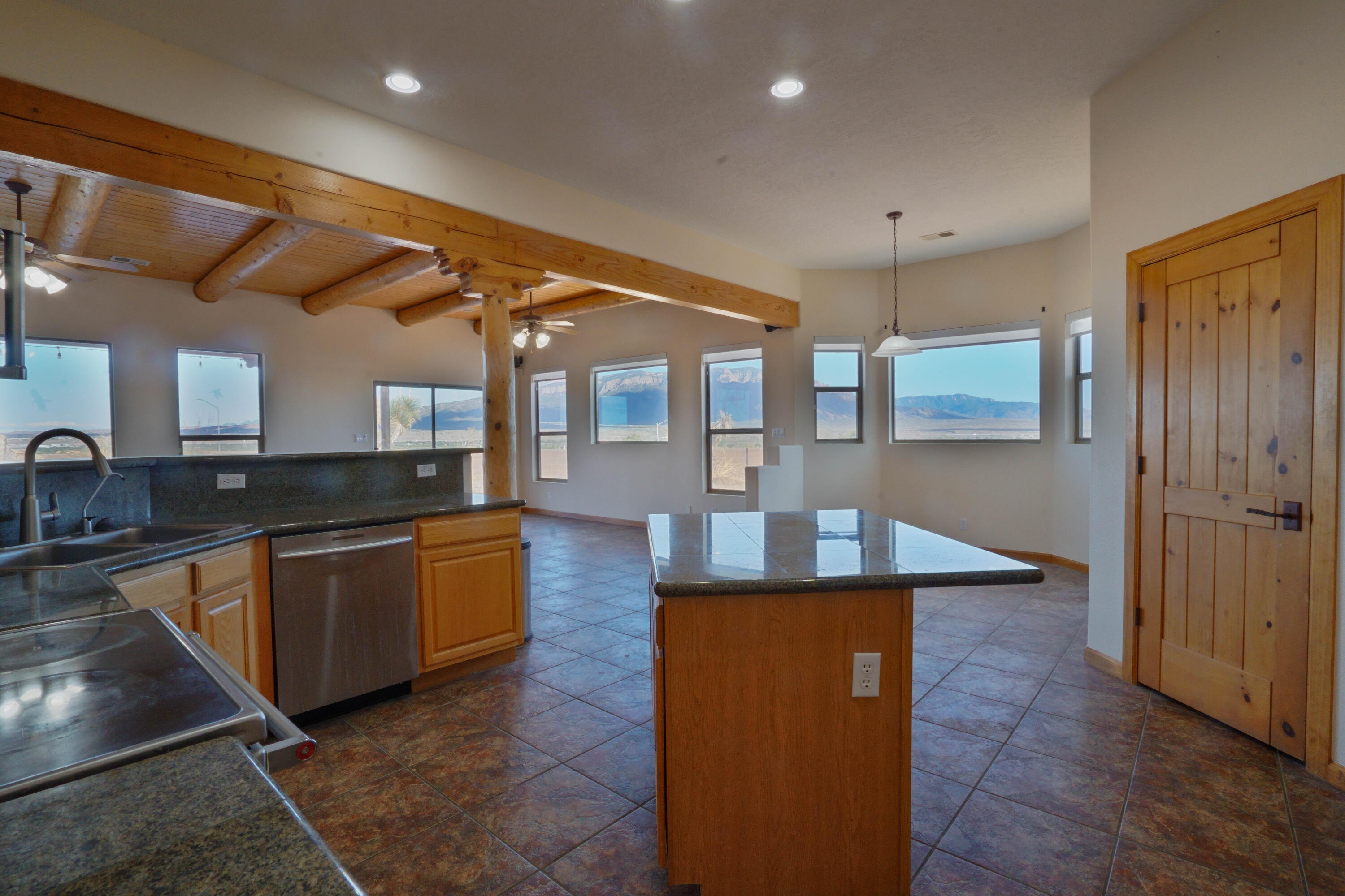 2453 Tyler Loop Northeast Rio Rancho, NM 87144 - Photo 9 of 17 Gallery Image 9