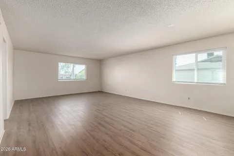 $879,000 | 17859 North 40th Street, Phoenix, AZ 85032