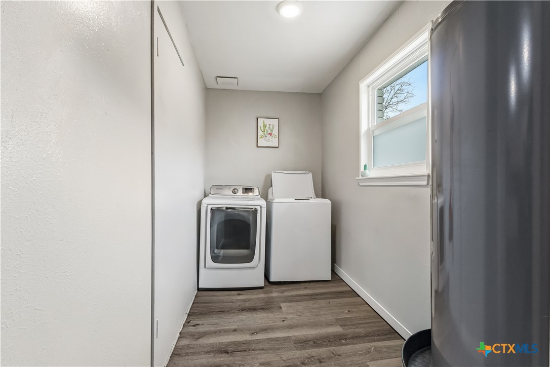 108 West Kathey Road Harker Heights, TX 76548 - Photo 17 of 36 Laundry room
