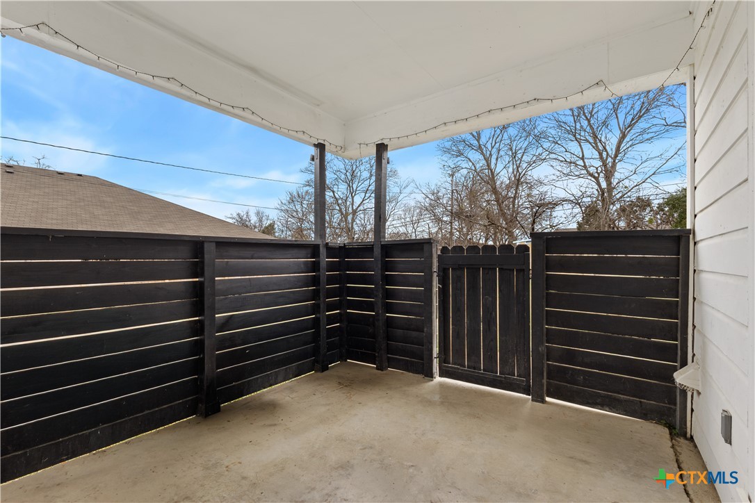 108 West Kathey Road Harker Heights, TX 76548 - Photo 31 of 36 Back covered patio