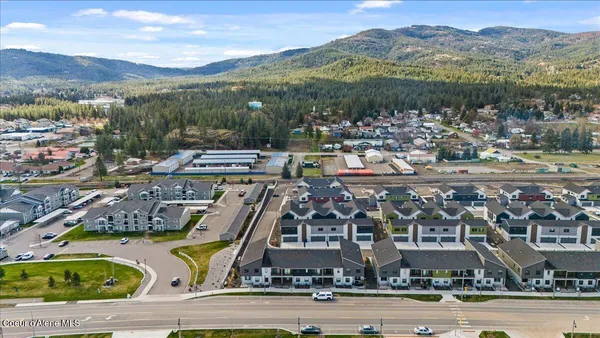 $450,000 | 1090 East 4th Avenue, Post Falls, ID 83854