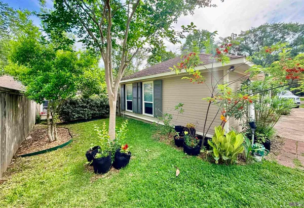$1,500 | 10942 Neale Fraser Drive, Unit C, Baton Rouge, LA 70810