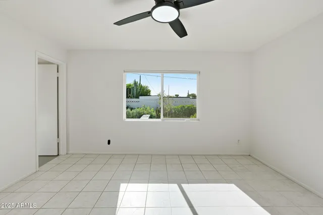 $2,400 | 1321 East Townley Avenue, Phoenix, AZ 85020