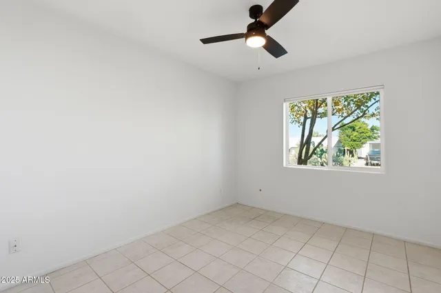 $2,400 | 1321 East Townley Avenue, Phoenix, AZ 85020