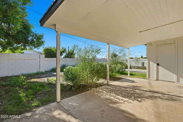 $2,400 | 1321 East Townley Avenue, Phoenix, AZ 85020