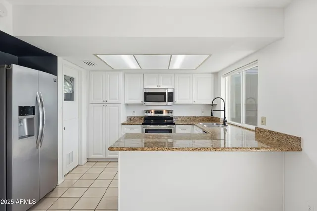 $2,400 | 1321 East Townley Avenue, Phoenix, AZ 85020