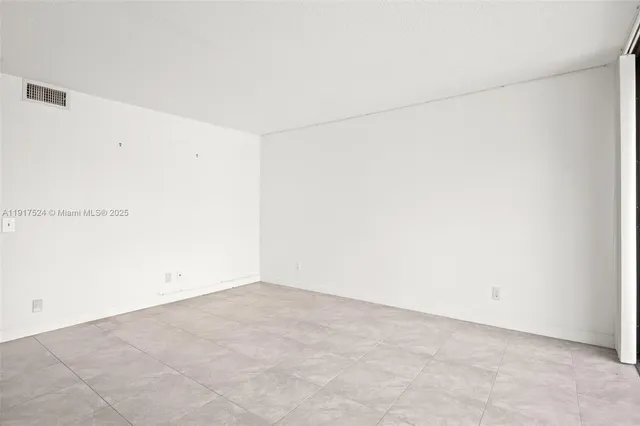 $3,250 | 1017 Northwest 124th Avenue, Unit 1017, Pembroke Pines, FL 33026