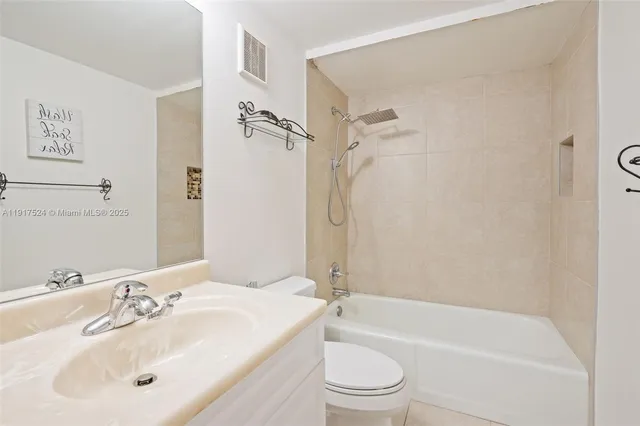 $3,250 | 1017 Northwest 124th Avenue, Unit 1017, Pembroke Pines, FL 33026