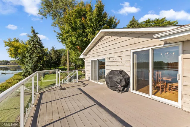 $750,000 | 998 Kohlman Court, Maplewood, MN 55109