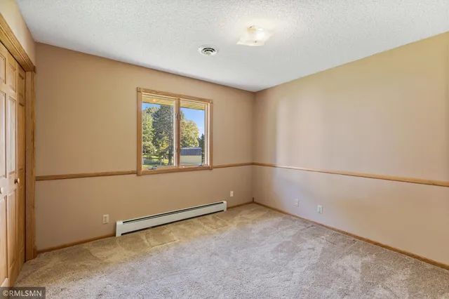 $725,000 | 998 Kohlman Court, Maplewood, MN 55109