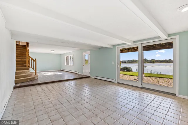 $725,000 | 998 Kohlman Court, Maplewood, MN 55109