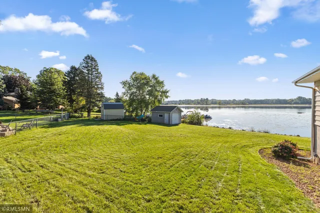 $750,000 | 998 Kohlman Court, Maplewood, MN 55109