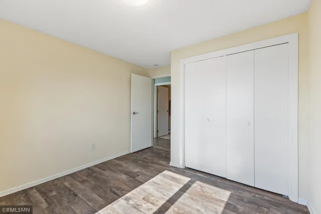 $725,000 | 998 Kohlman Court, Maplewood, MN 55109