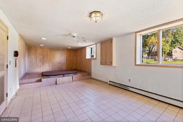 $725,000 | 998 Kohlman Court, Maplewood, MN 55109